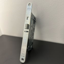 Ruko l�sekasse 8561, h�jre og uden slutblik